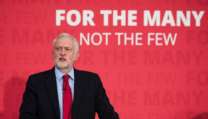 ESSEX (REINO UNIDO) 01/06/2017.- El líder laborista Jeremy Corbyn da su discurso de campaña en la localidad de Basildon, en el condado de Essex (Reino Unido), hoy 1 de junio de 2017. EFE/Will Oliver